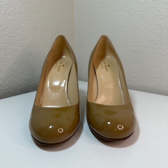 Kate Spade New York Patent Leather Classic Karolina Pumps Beige Camel Size 8.5 - Picture 4 of 14